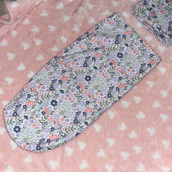 Itzy Ritzy Swaddle - Picture 2 of 2